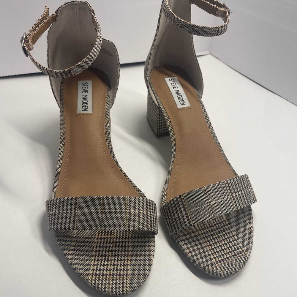 Steve Madden Missy Ankle Strap Heels Size 10